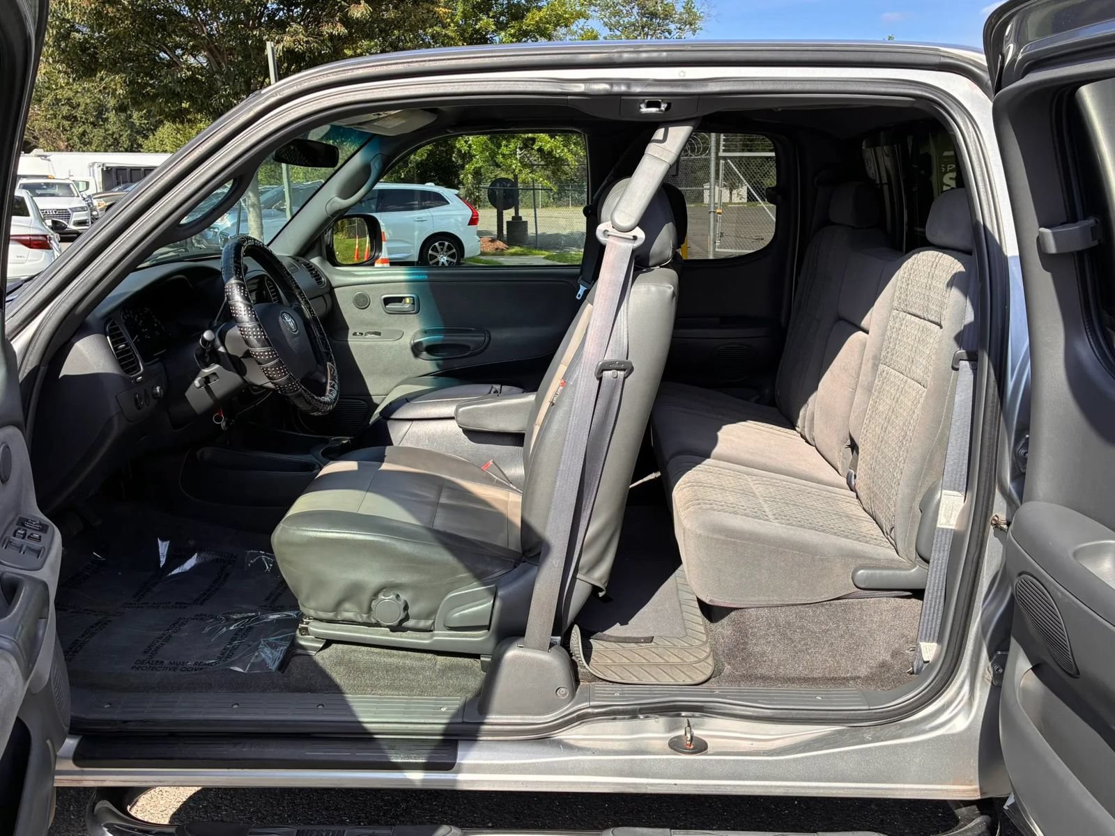 Used 2004 Toyota Tundra SR5 w/ SR5 Extra Value Pkg AWD/4WD image 18
