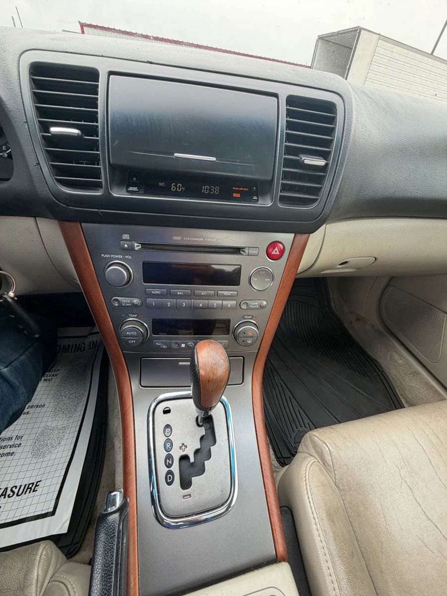 Used 2005 Subaru Outback 3.0R AWD/4WD image 29