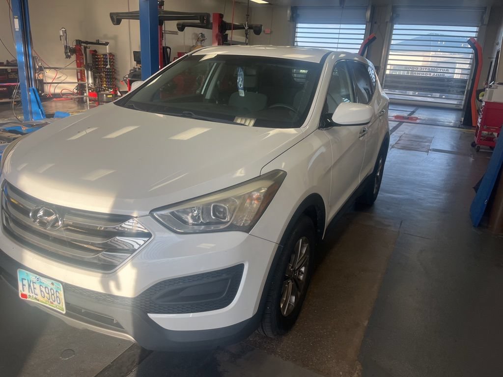 Used 2015 Hyundai Santa Fe Sport AWD/4WD image 2