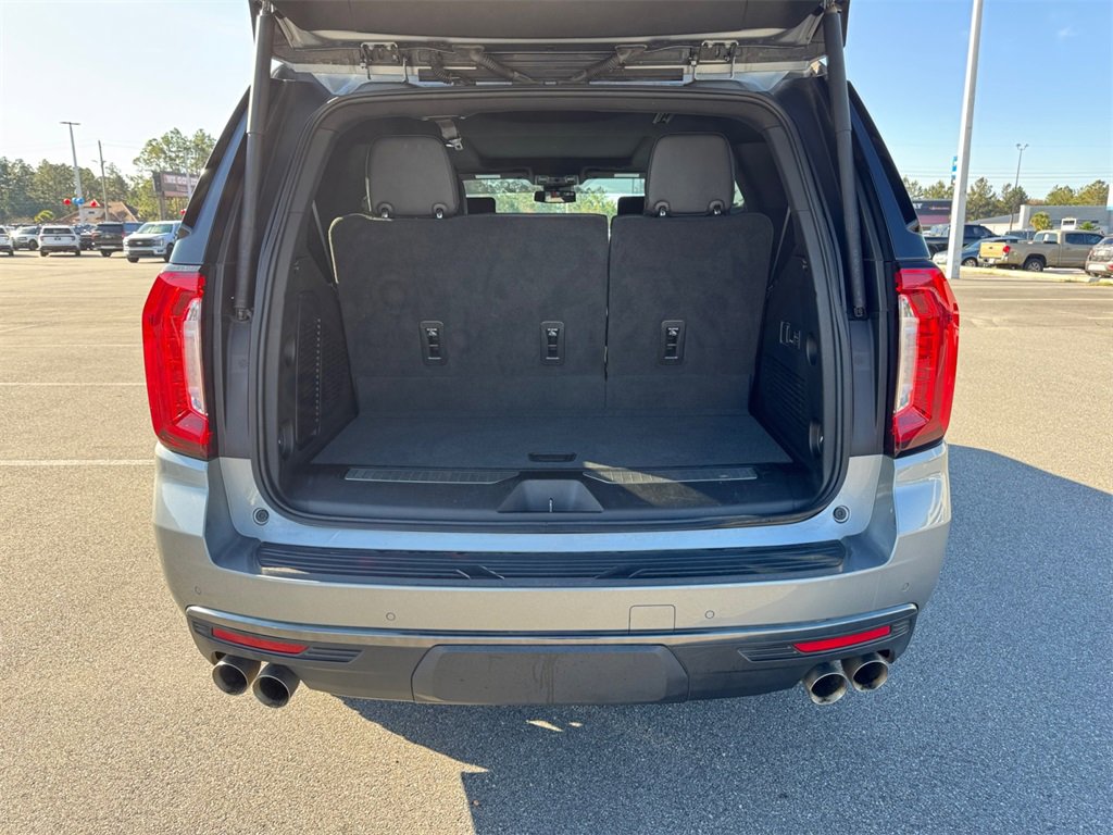 Used 2023 GMC Yukon AT4 w/ AT4 Premium Package image 18
