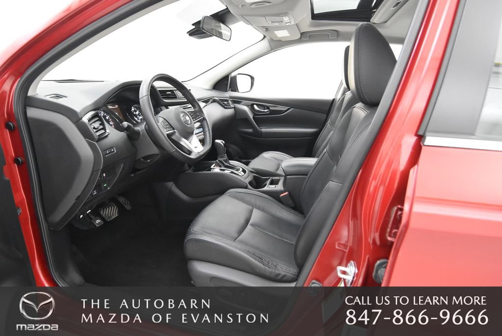 Used 2017 Nissan Rogue Sport SL w/ SL Premium Package AWD/4WD image 23