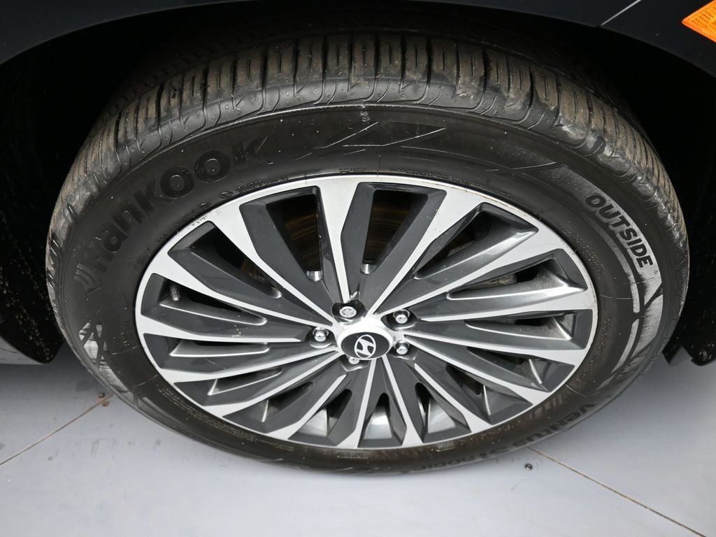 Used 2024 Hyundai Palisade Calligraphy image 13