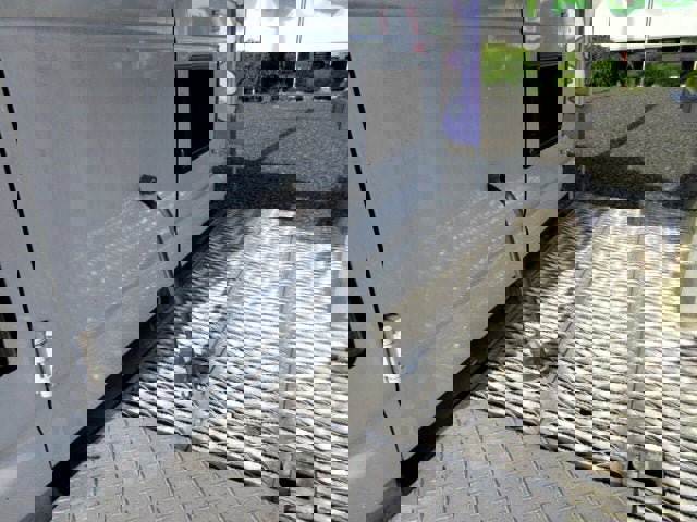 Used 2011 Ford E-350 and Econoline 350 Super Duty w/ PWR Group RWD image 10