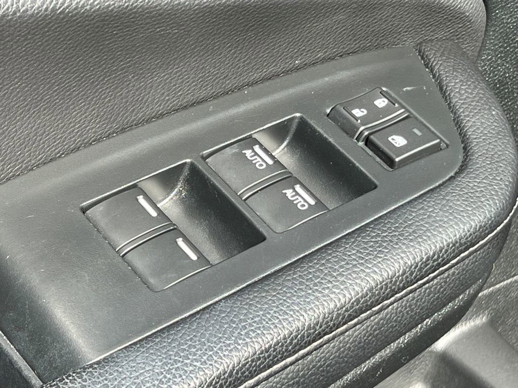 Used 2023 Honda Passport EX-L image 9