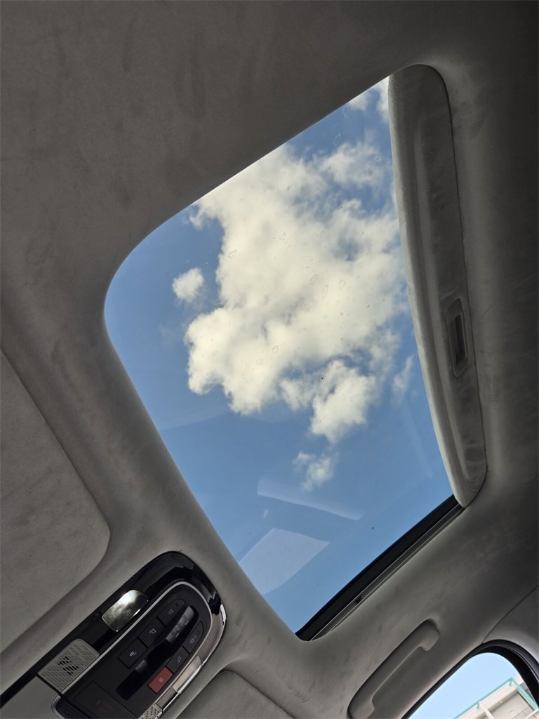 Used 2024 Hyundai Palisade Calligraphy image 21