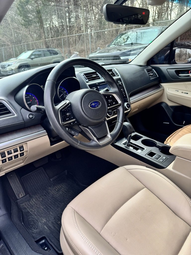 Used 2019 Subaru Outback 2.5i Limited w/ Popular Package #2 image 12