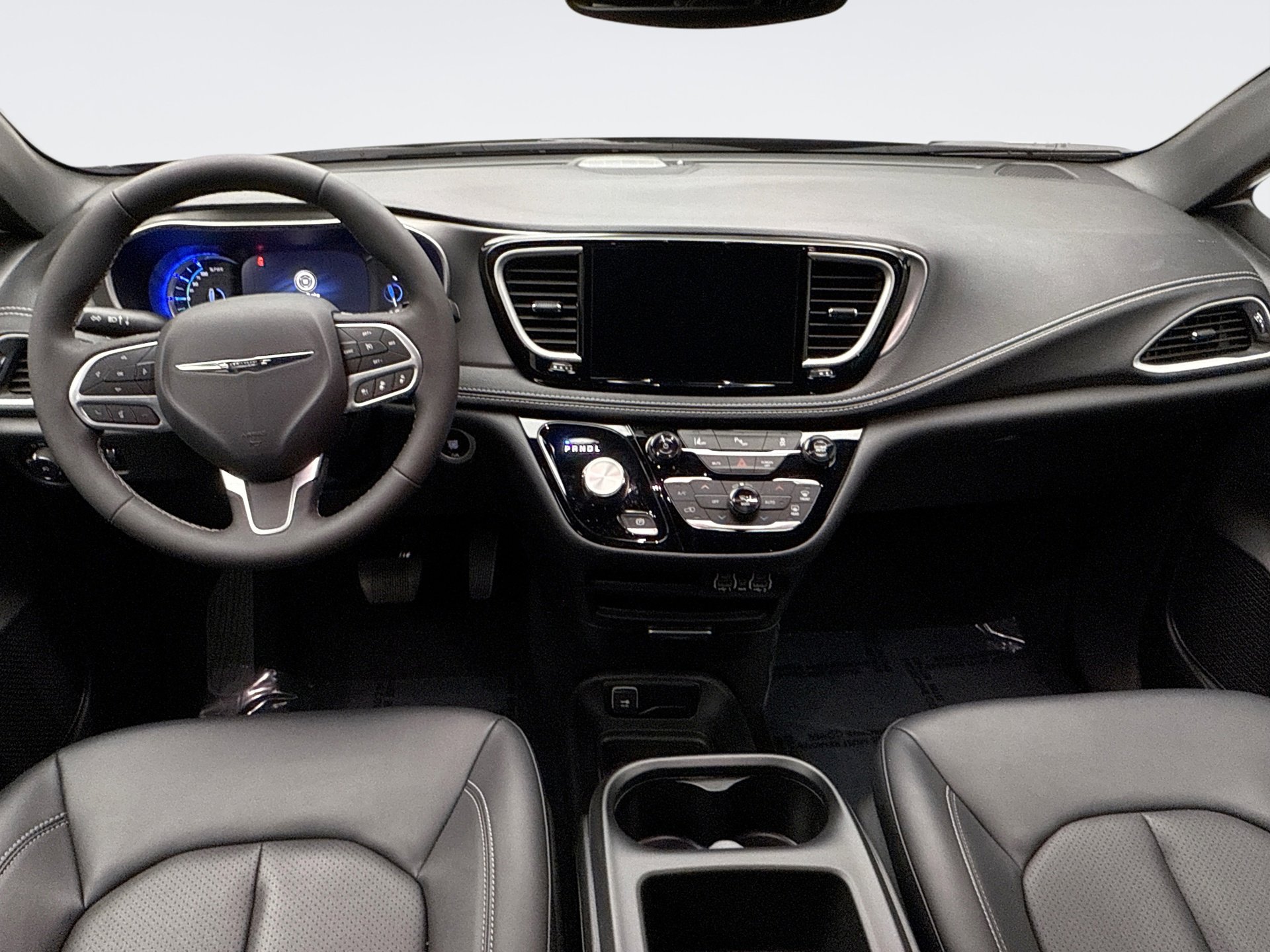 Used 2025 Chrysler Pacifica Select image 14