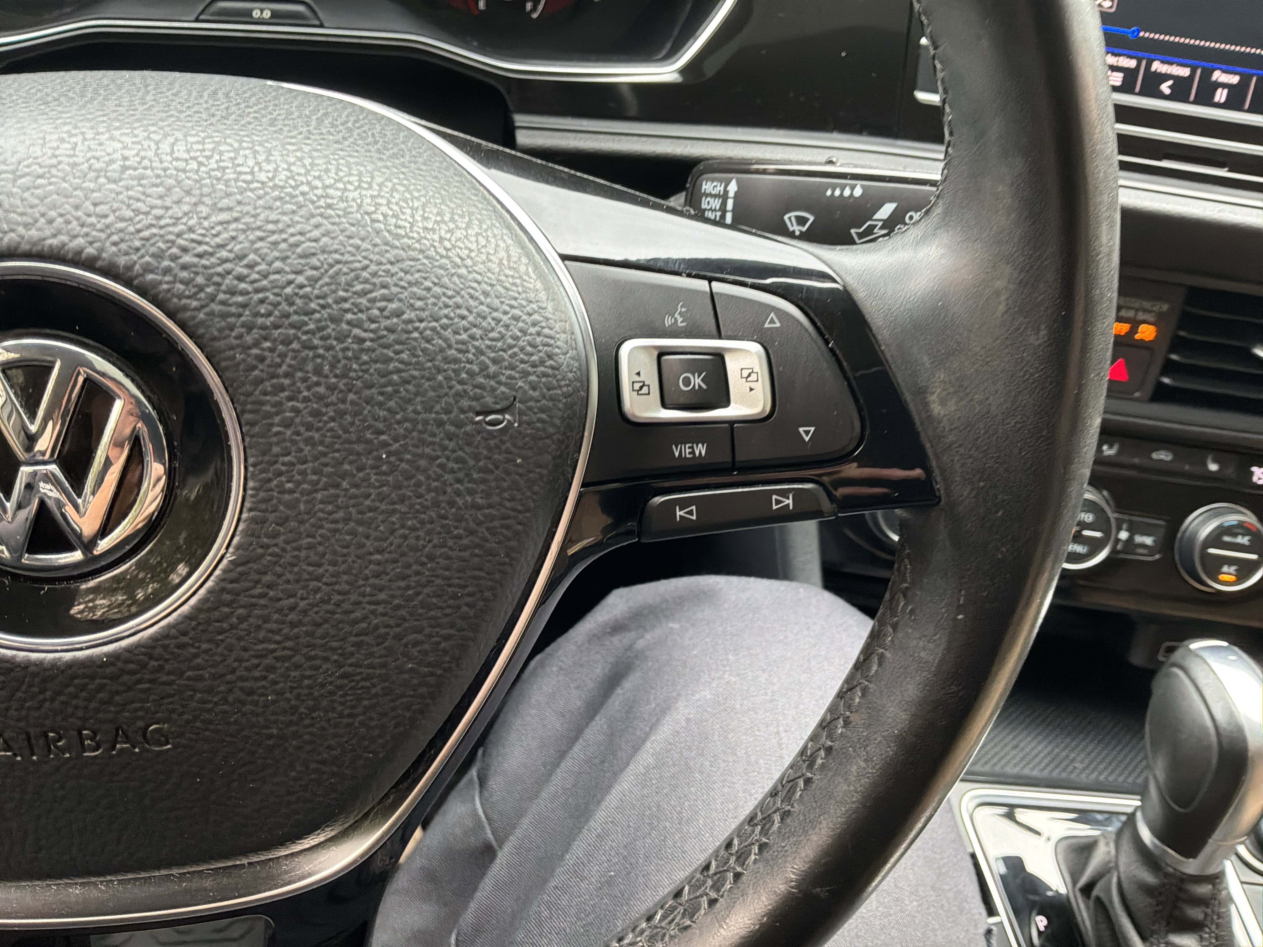 Used 2019 Volkswagen Jetta SE FWD image 20