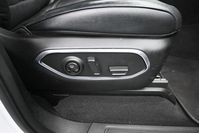 Used 2024 Jeep Wagoneer Series II AWD/4WD image 13