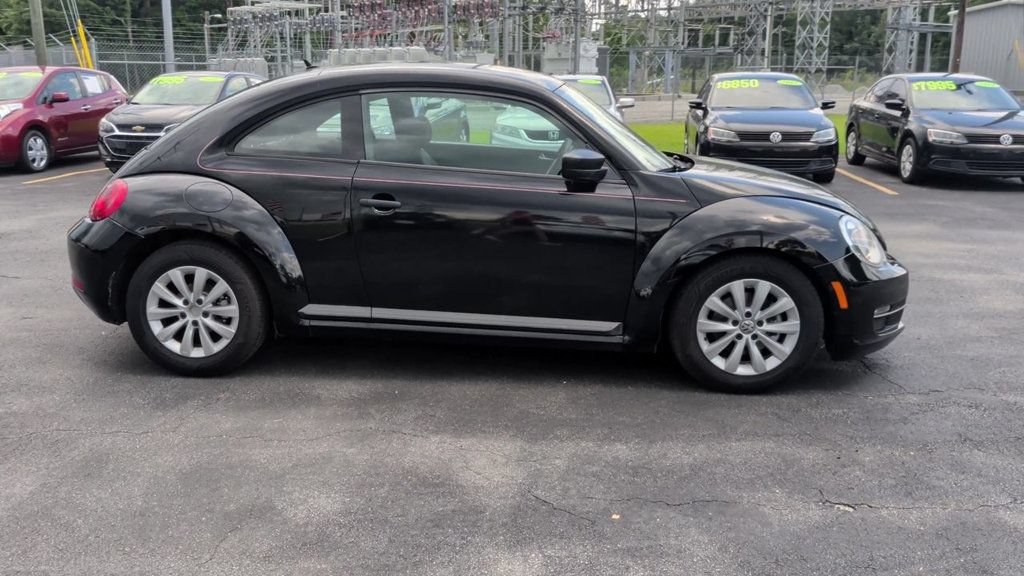 Used 2014 Volkswagen Beetle 2.5 FWD image 9