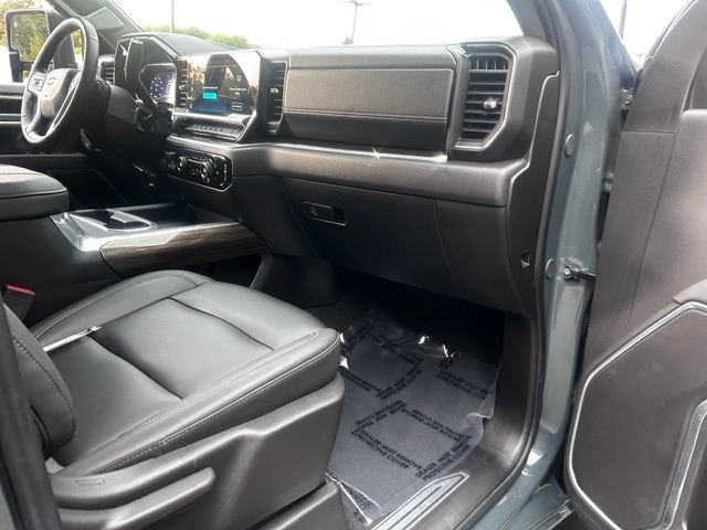Certified 2025 Chevrolet Silverado 3500 LT w/ All Star Edition AWD/4WD image 15