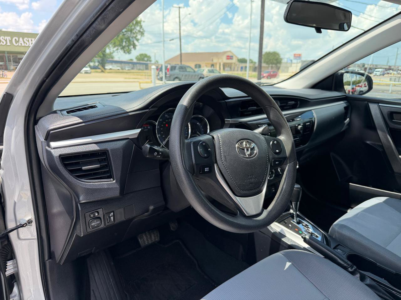 Used 2014 Toyota Corolla L FWD image 9