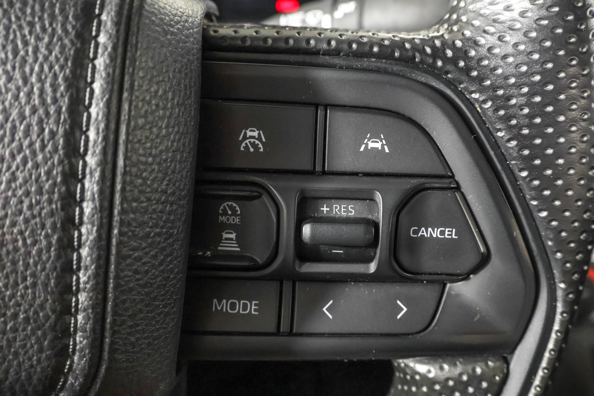 Used 2024 Toyota Tacoma SR RWD image 28