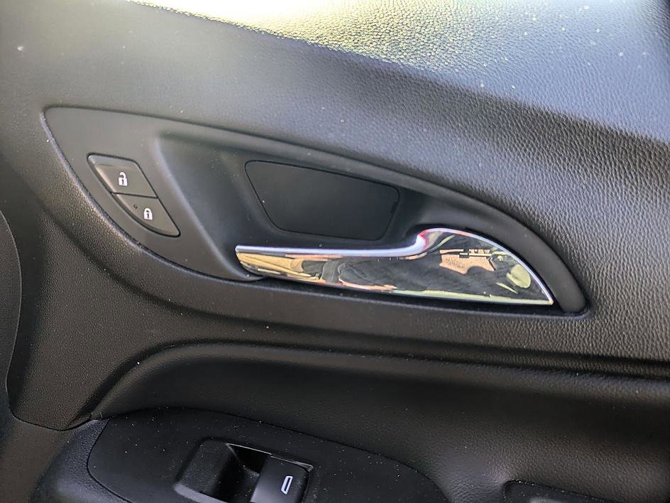 Used 2020 Chevrolet Equinox LT image 41
