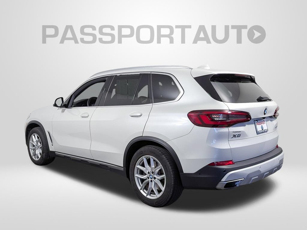 Used 2021 BMW X5 xDrive40i w/ Premium Package AWD/4WD image 3