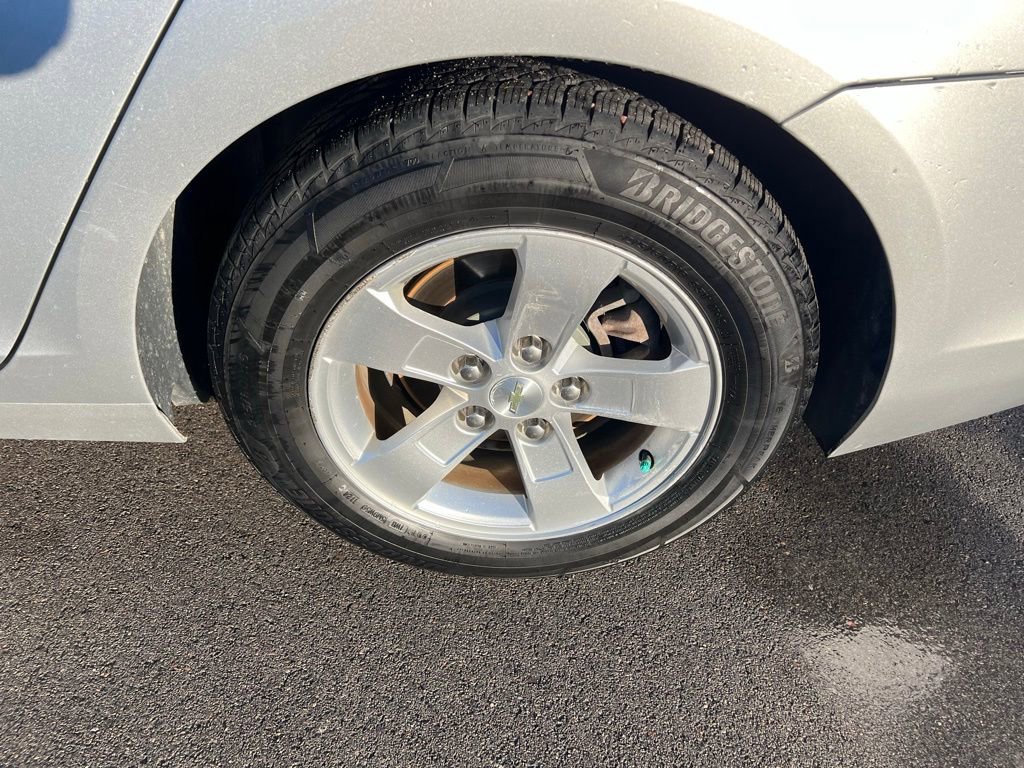 Used 2015 Chevrolet Malibu LS image 13