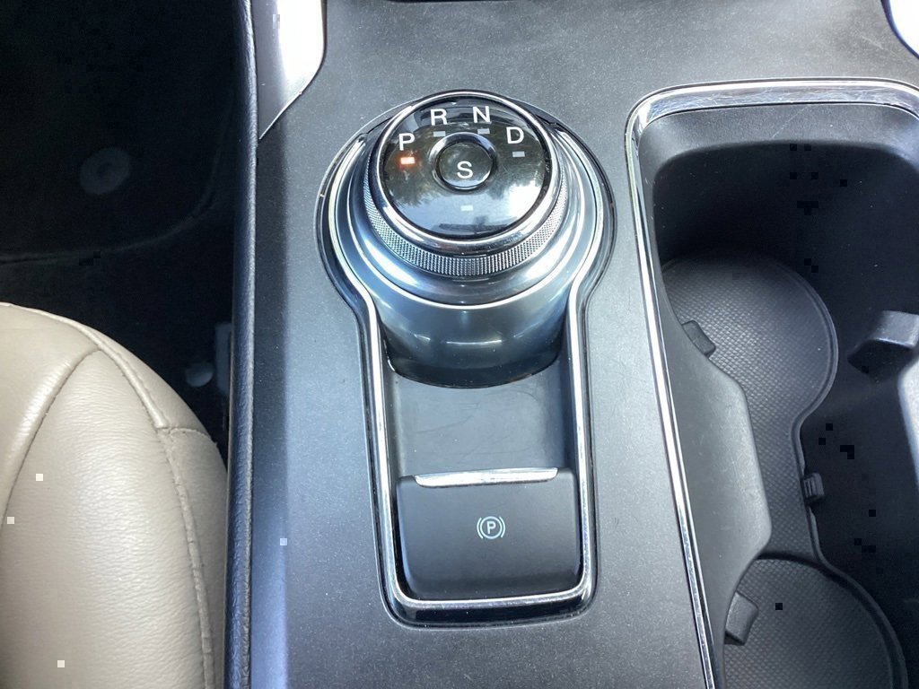 Used 2017 Ford Fusion SE image 49