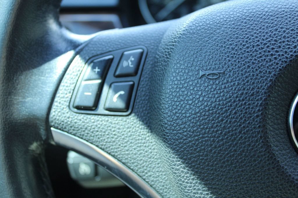 Used 2011 BMW 335i Convertible RWD image 18