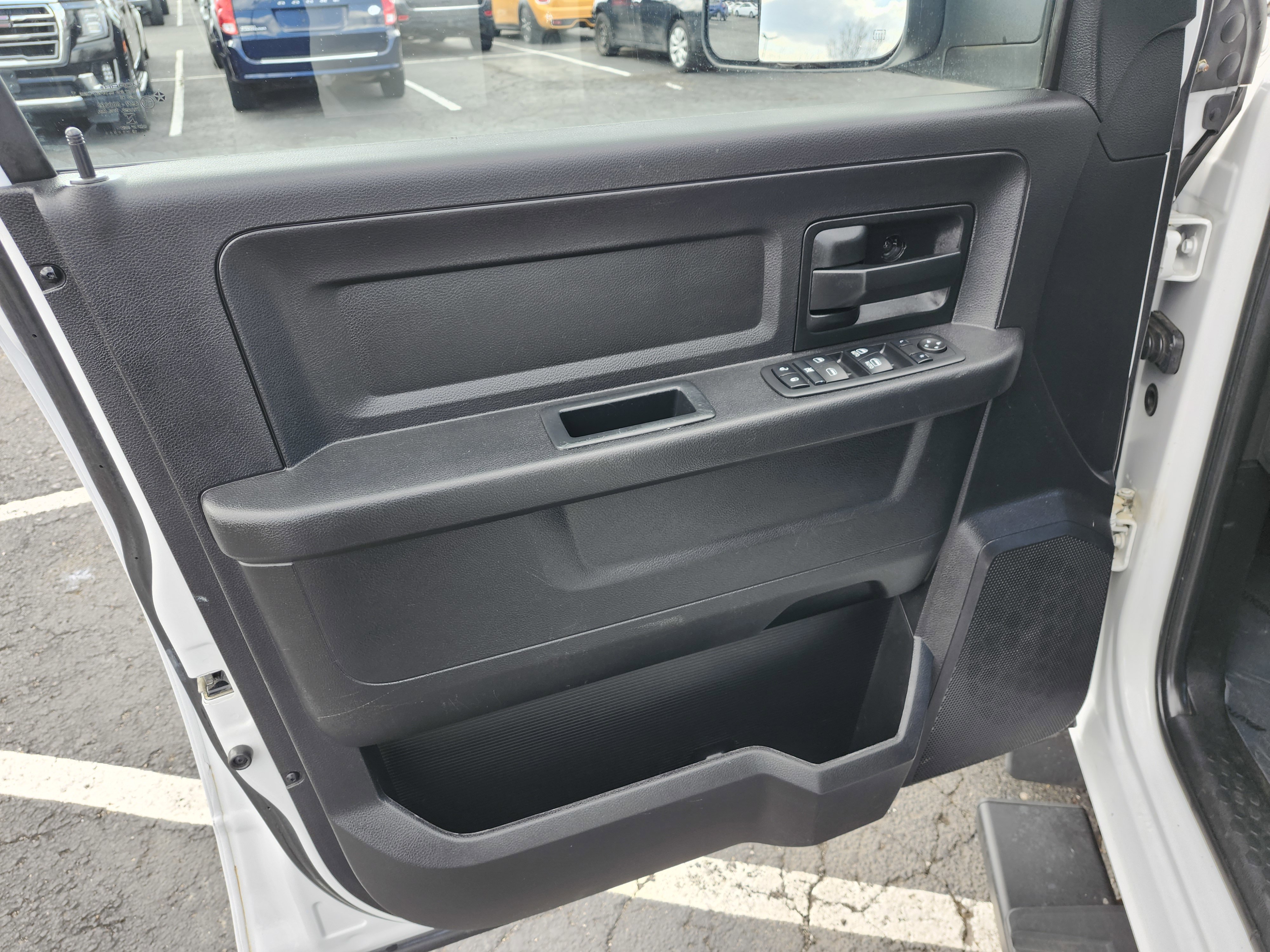 Used 2016 RAM 1500 Express image 23