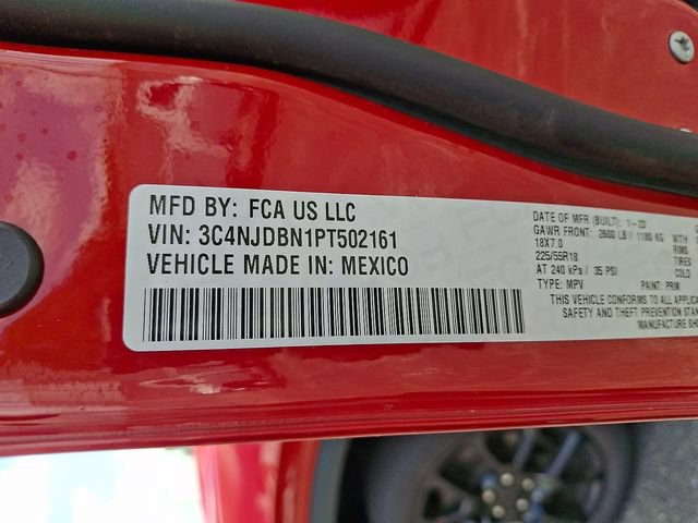 Certified 2023 Jeep Compass Latitude w/ Sun and Sound Group AWD/4WD image 27