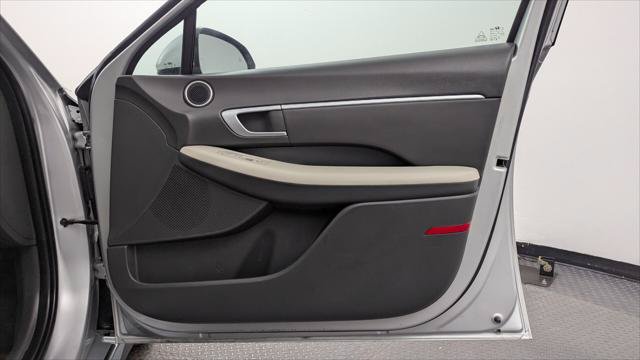 Used 2025 Hyundai Sonata SEL FWD image 23