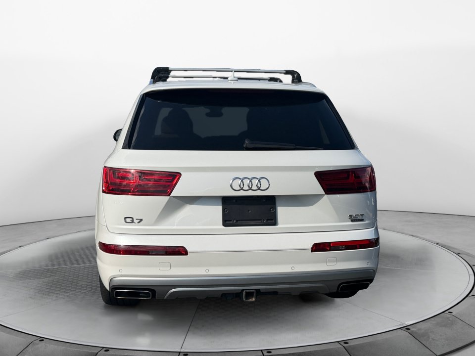 Used 2017 Audi Q7 3.0T Prestige AWD/4WD image 6