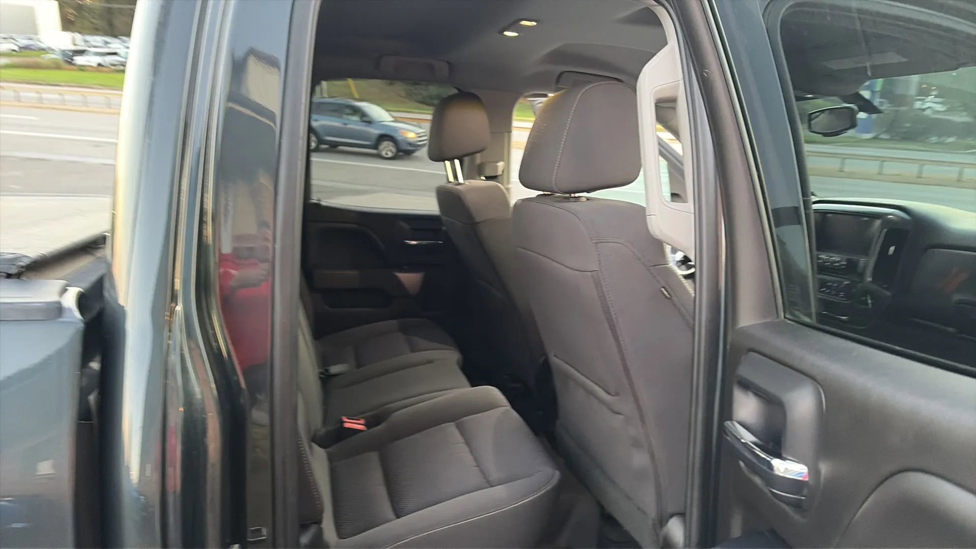 Used 2019 Chevrolet Silverado 1500 LT w/ All Star Edition image 37
