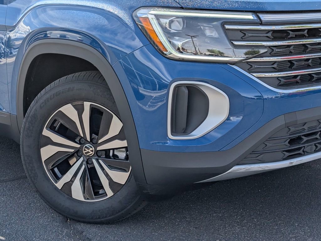 New 2025 Volkswagen Atlas SE image 2