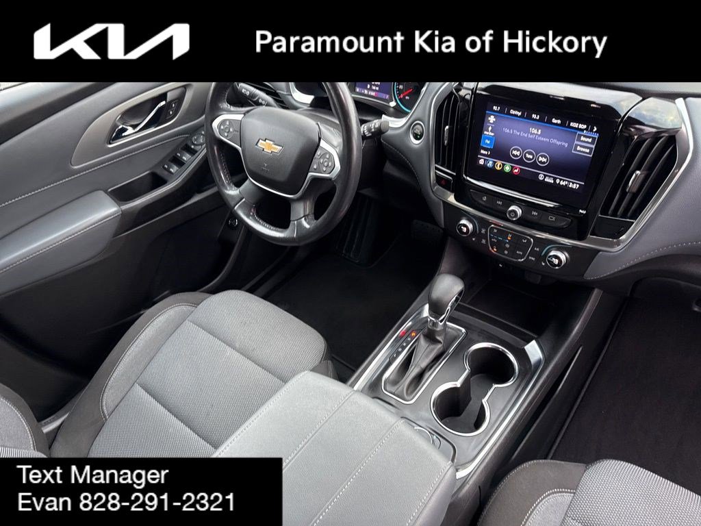 Used 2021 Chevrolet Traverse LT image 34