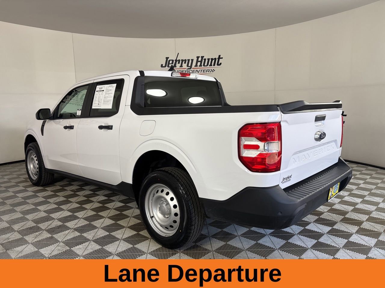 Used 2022 Ford Maverick XL image 8
