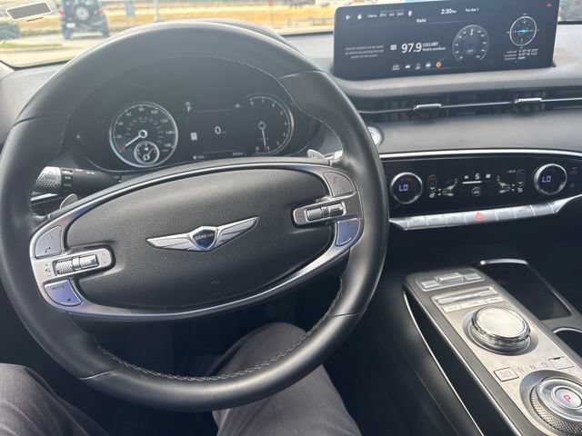 Used 2025 Genesis GV70 2.5T AWD/4WD image 8