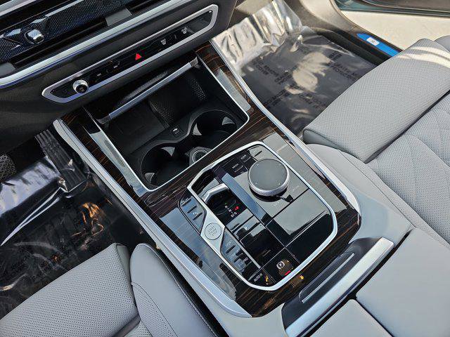 Used 2025 BMW X5 sDrive40i w/ Parking Assistance Package image 25