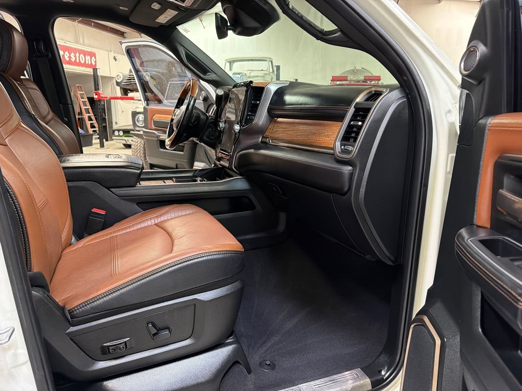 Used 2020 RAM 3500 Limited AWD/4WD image 39