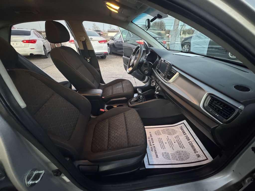 Used 2020 Kia Rio S image 9