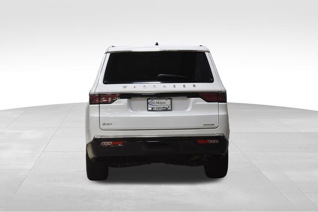 Certified 2024 Jeep Wagoneer Series II w/ Flexible Seating Group AWD/4WD image 8