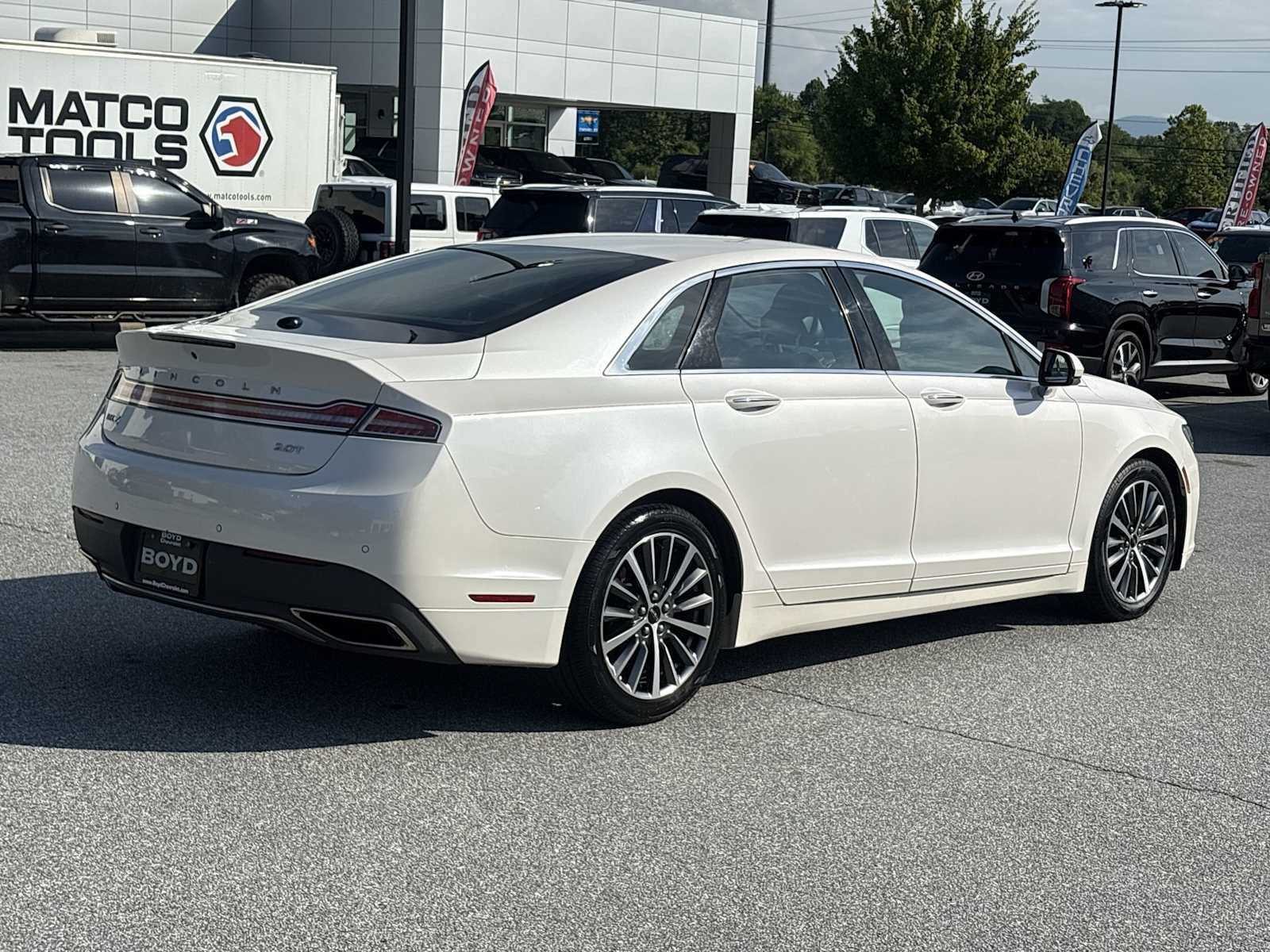 Used 2019 Lincoln MKZ Premiere FWD image 6