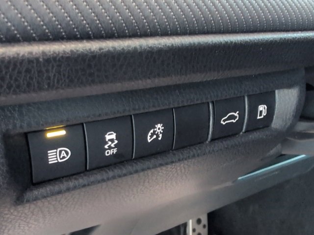 Used 2025 Toyota Camry SE image 20