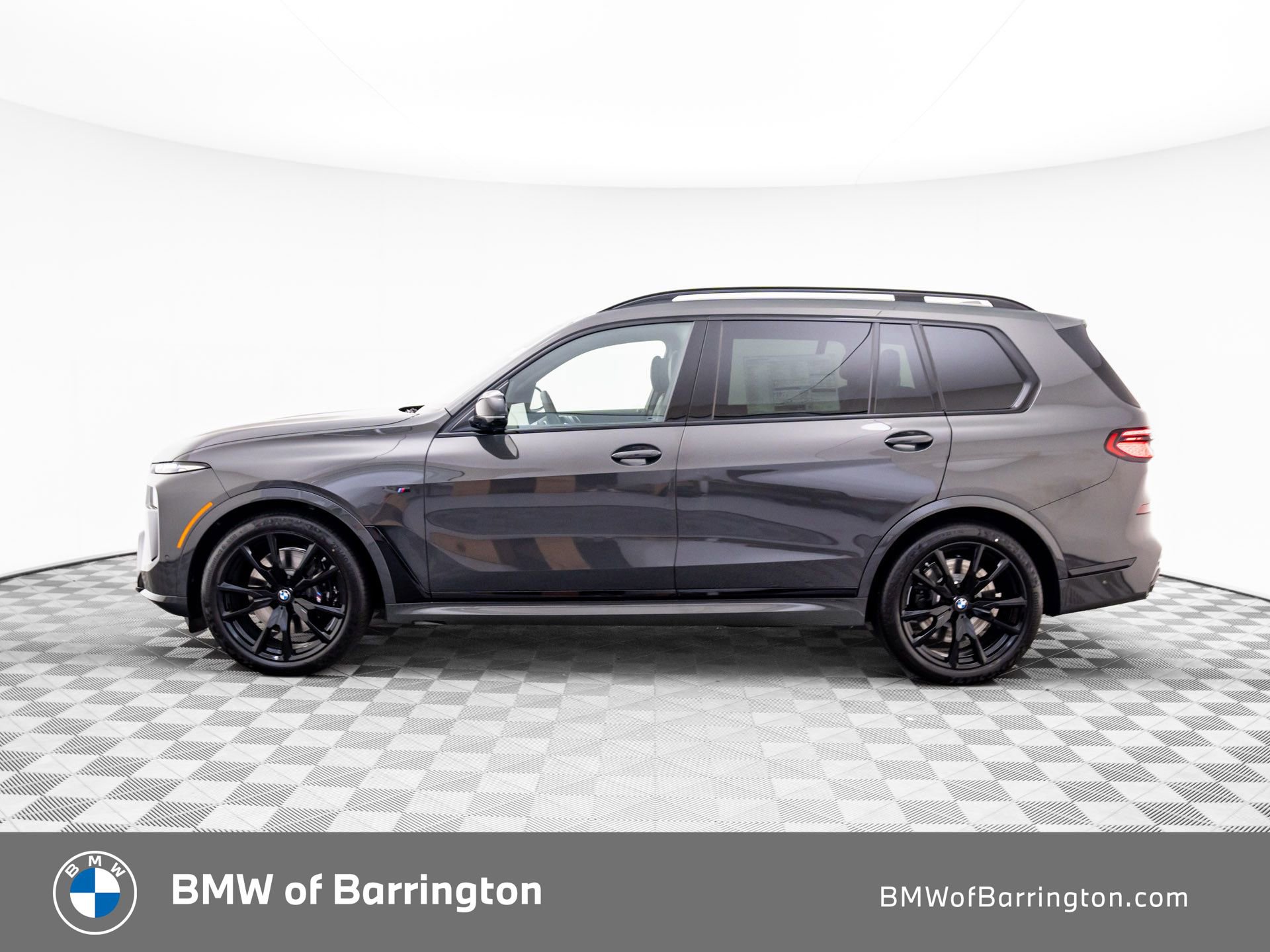 New 2026 BMW X7 M60i w/ Executive Package image 2