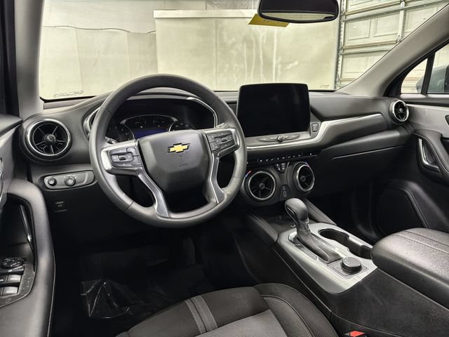 Certified 2024 Chevrolet Blazer LT w/ Convenience Package FWD image 19
