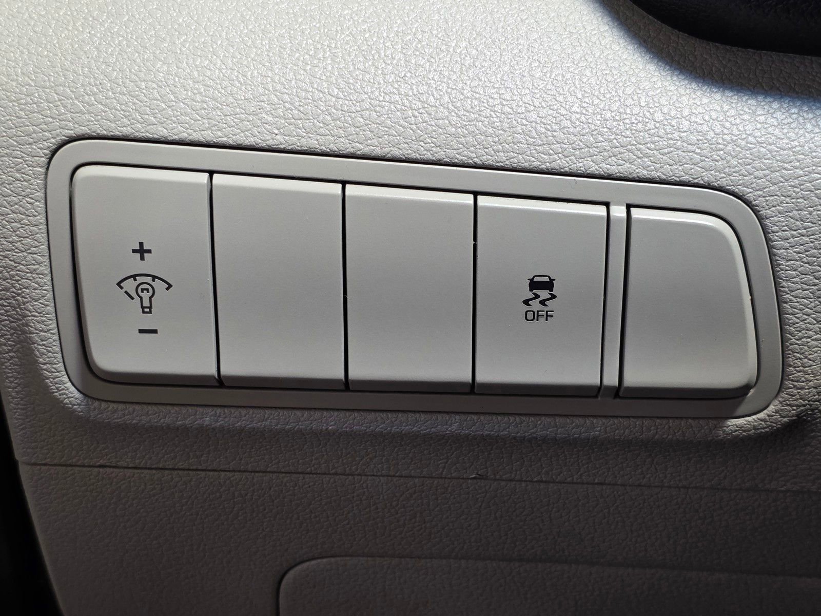 Used 2018 Hyundai Tucson SE image 32