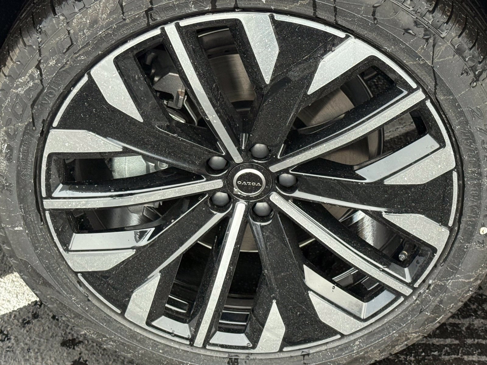 New 2026 Volvo XC90 T8 Plus w/ Protection Package AWD/4WD image 12