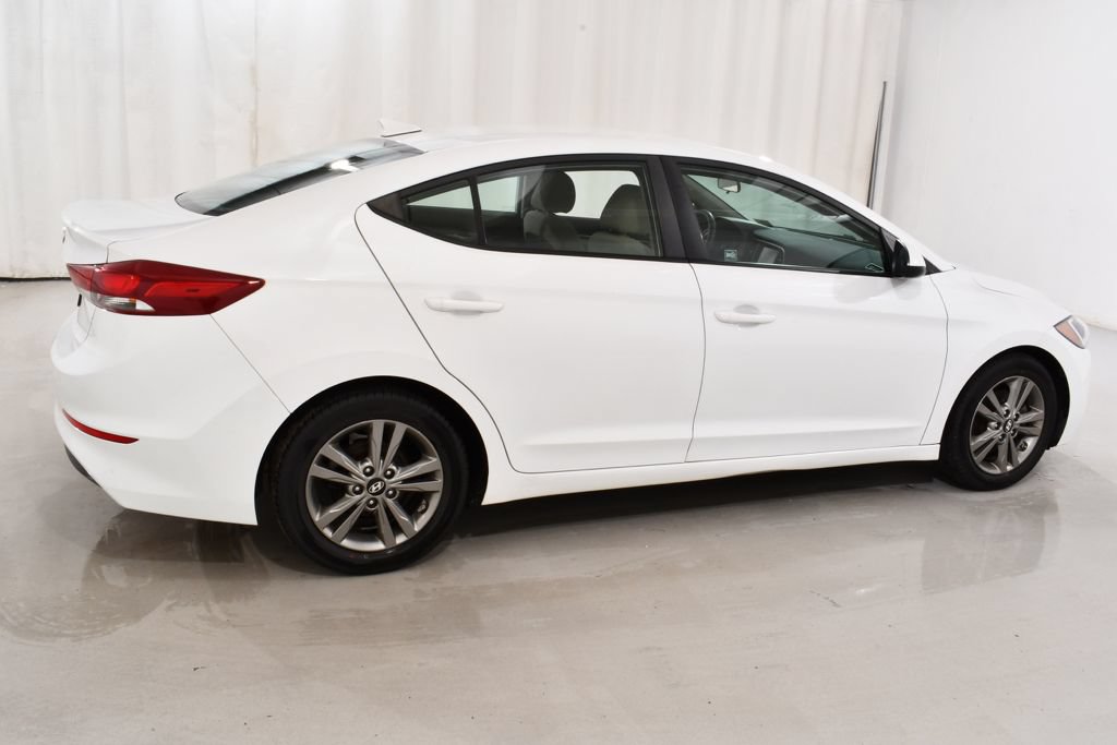 Used 2018 Hyundai Elantra SEL w/ Cargo Package FWD image 11