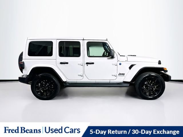 Used 2025 Jeep Wrangler Unlimited Sahara image 8