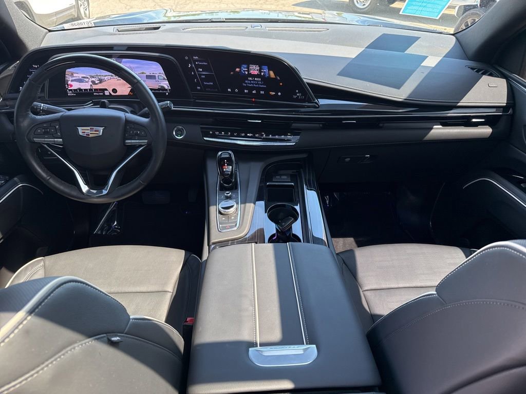 Used 2024 Cadillac Escalade Sport w/ LPO, ONYX Package AWD/4WD image 16