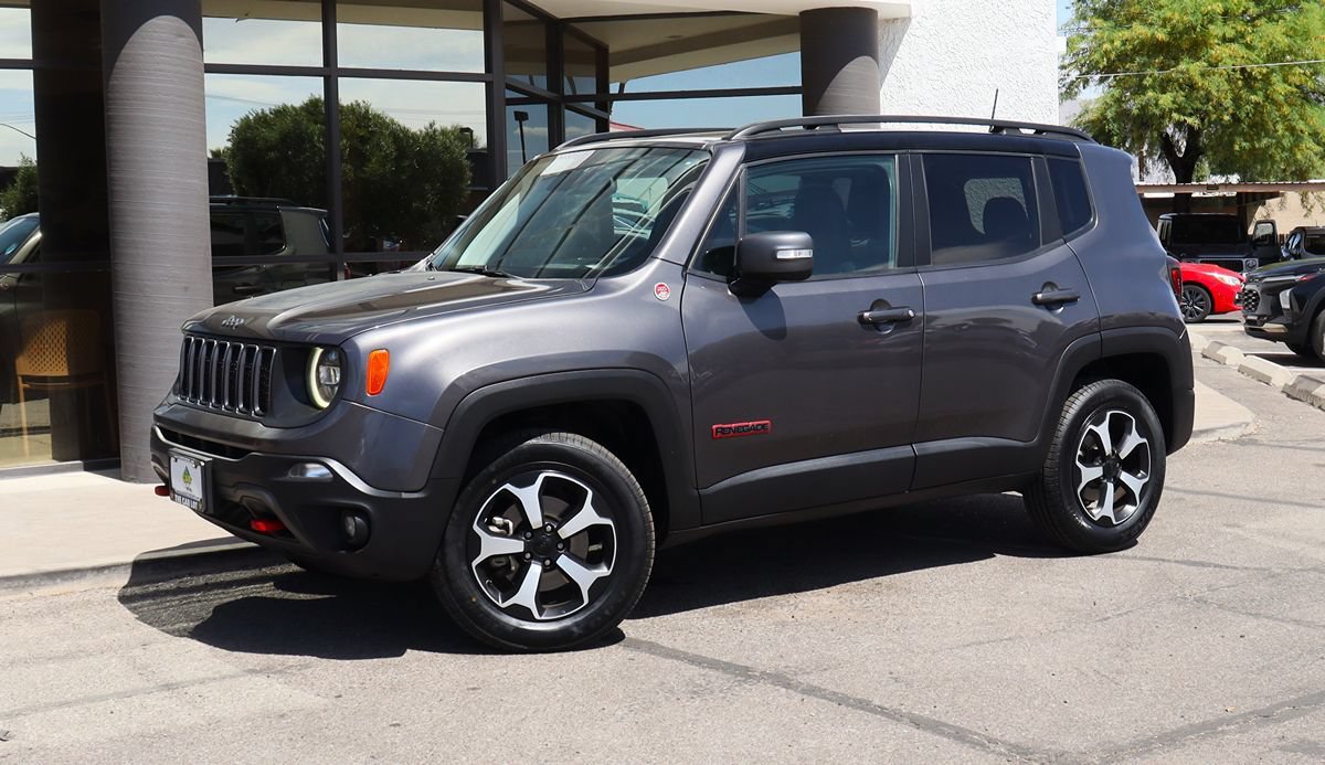 Used 2019 Jeep Renegade Trailhawk AWD/4WD image 3