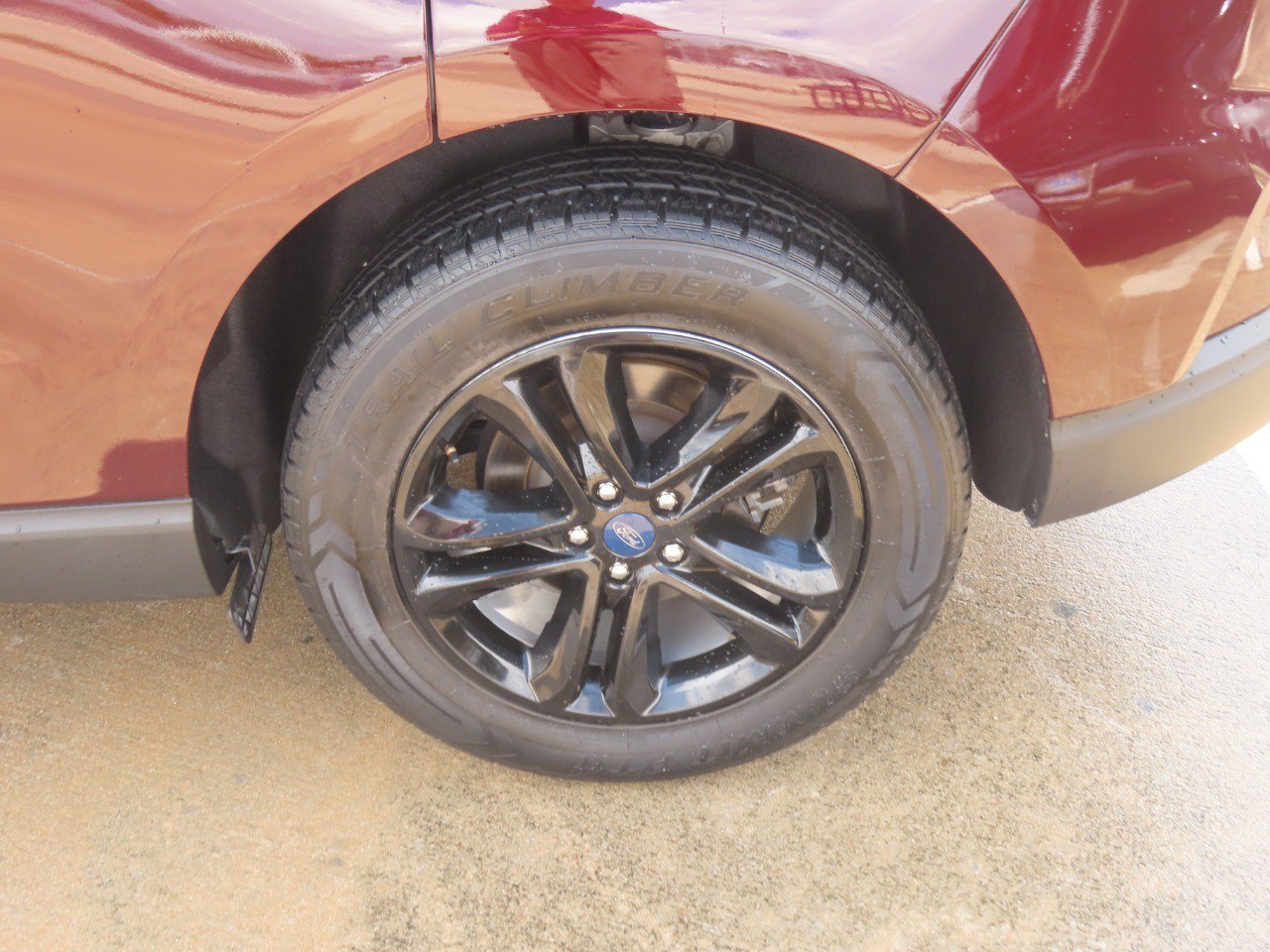 Used 2020 Ford Edge SEL w/ Convenience Package FWD image 18