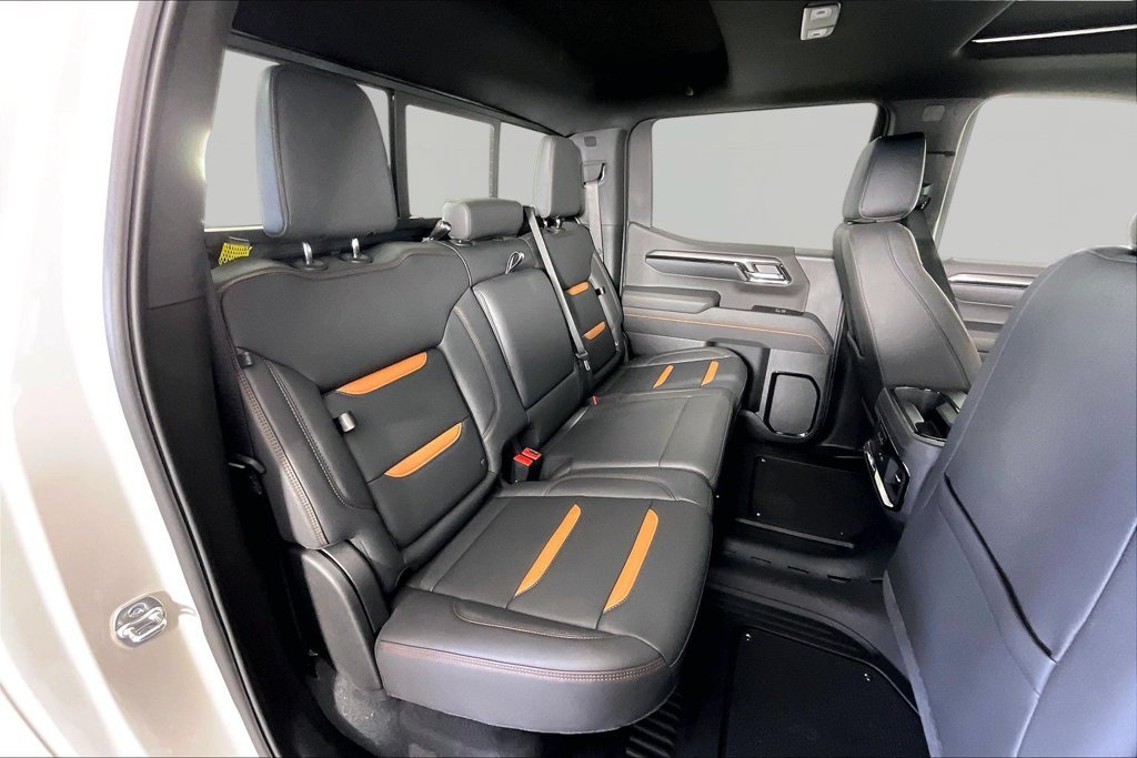 New 2026 GMC Sierra 1500 AT4 w/ AT4 Premium Package AWD/4WD image 11