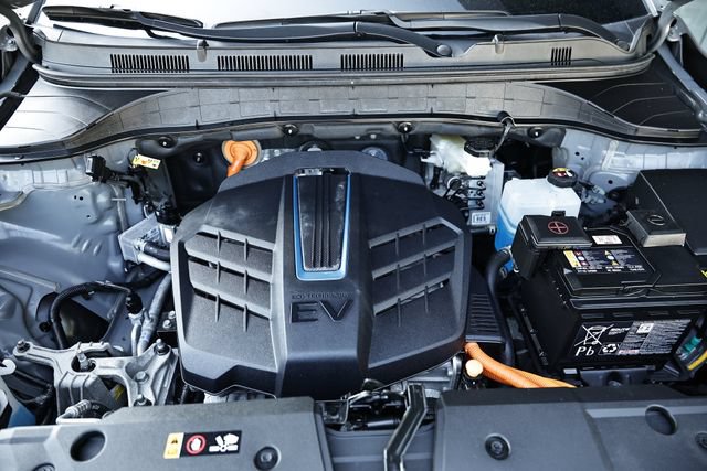 Used 2023 Hyundai Kona SE w/ Cargo Package FWD image 30