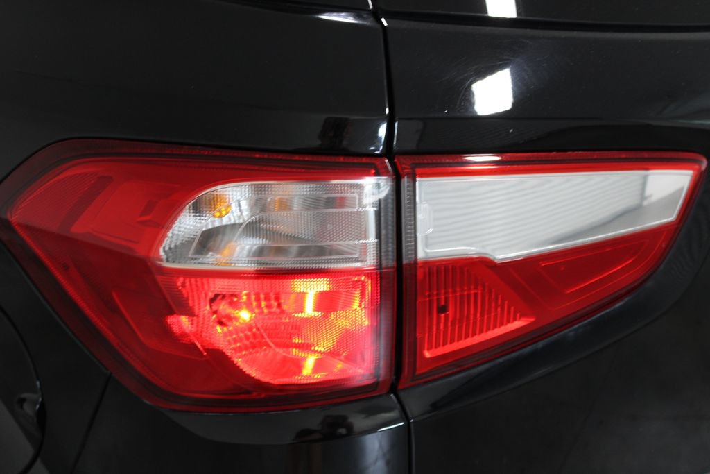 Certified 2021 Ford EcoSport SE FWD image 48