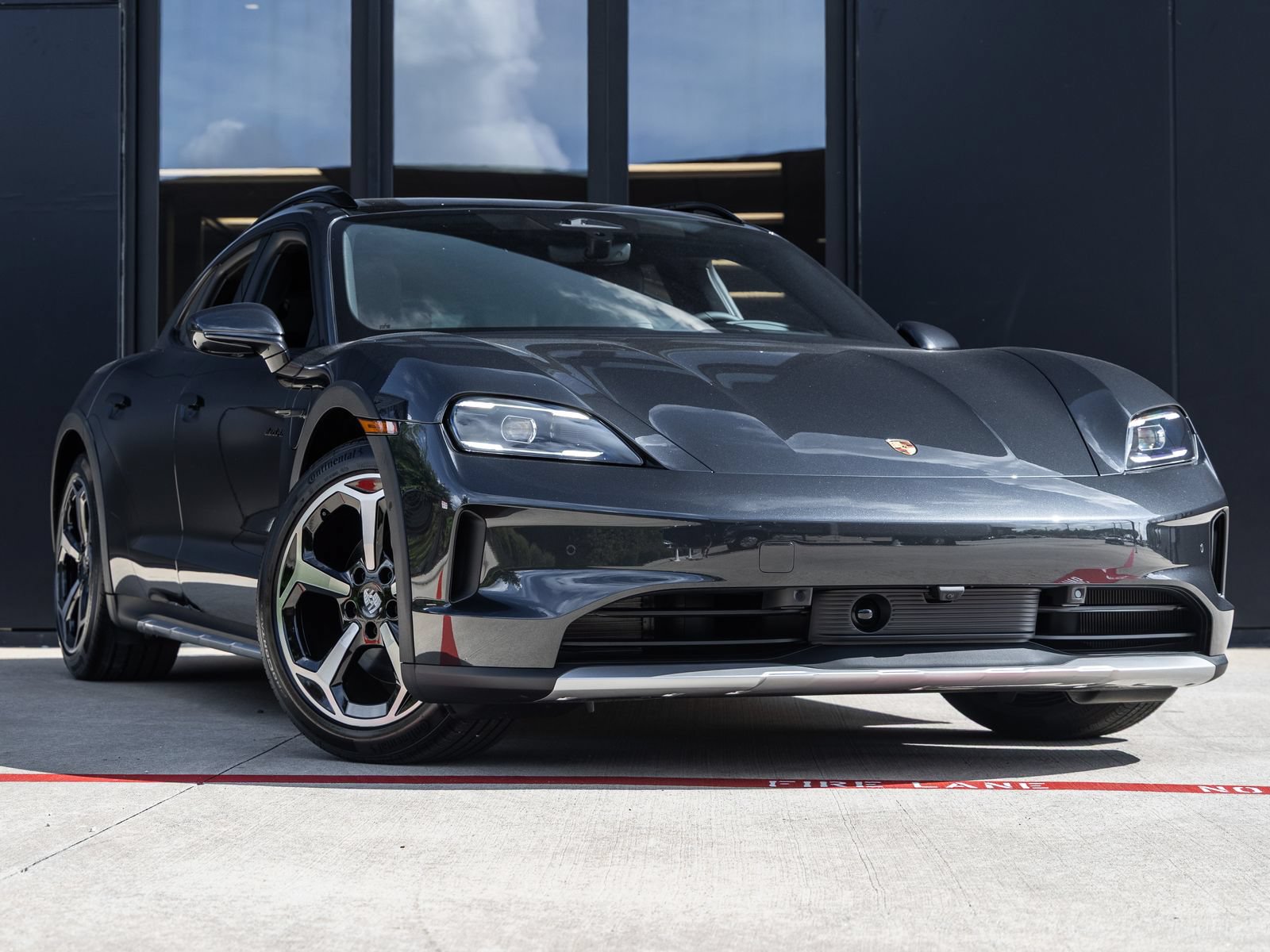 New 2026 Porsche Taycan 4S AWD/4WD image 6